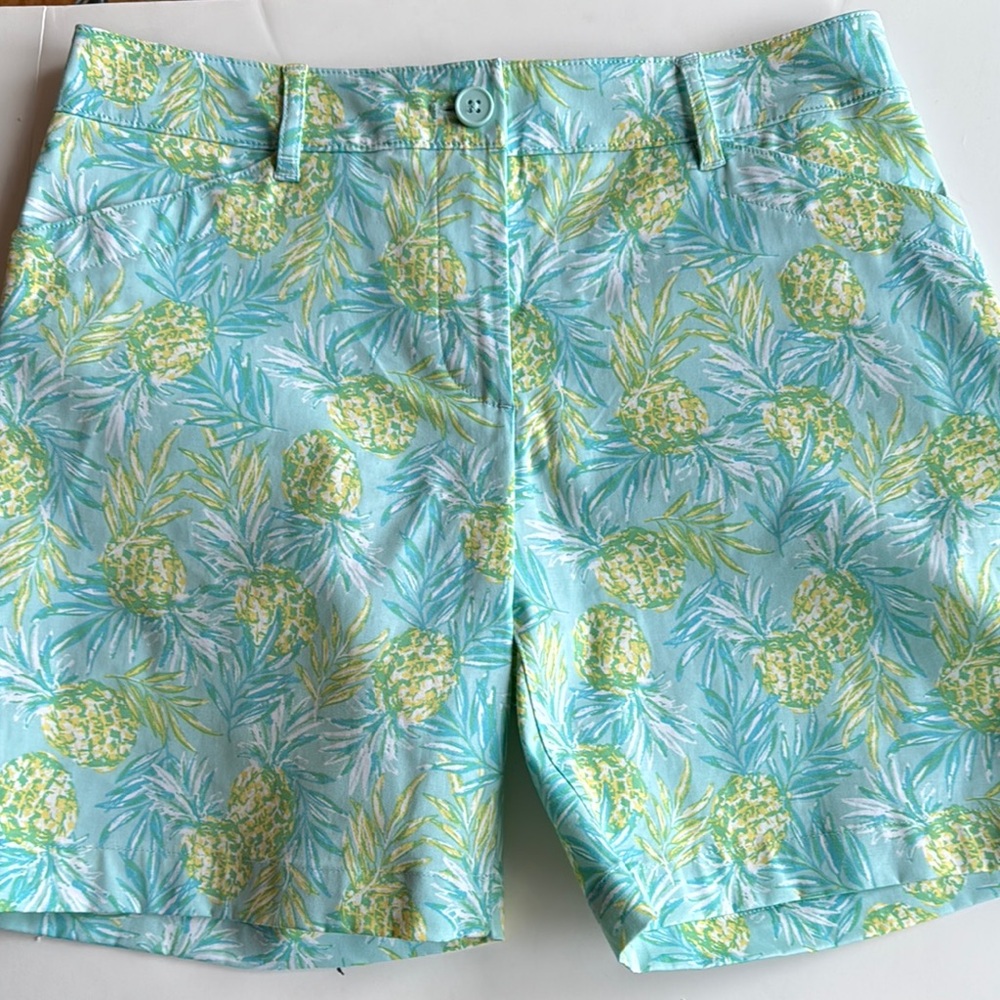 Blue and Green Bermuda Shorts with Tropical Print, never won.